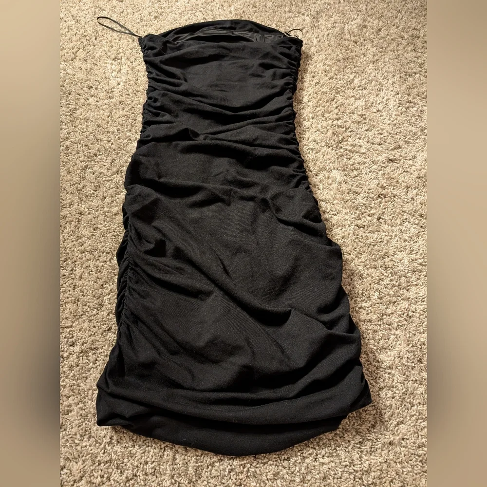Little black dress - Picture 1 of 6
